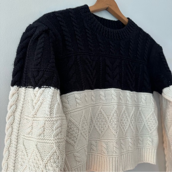 Club Monaco Structured Cable Crew Knit Sweater Black White Wool Size Small - Picture 6 of 13